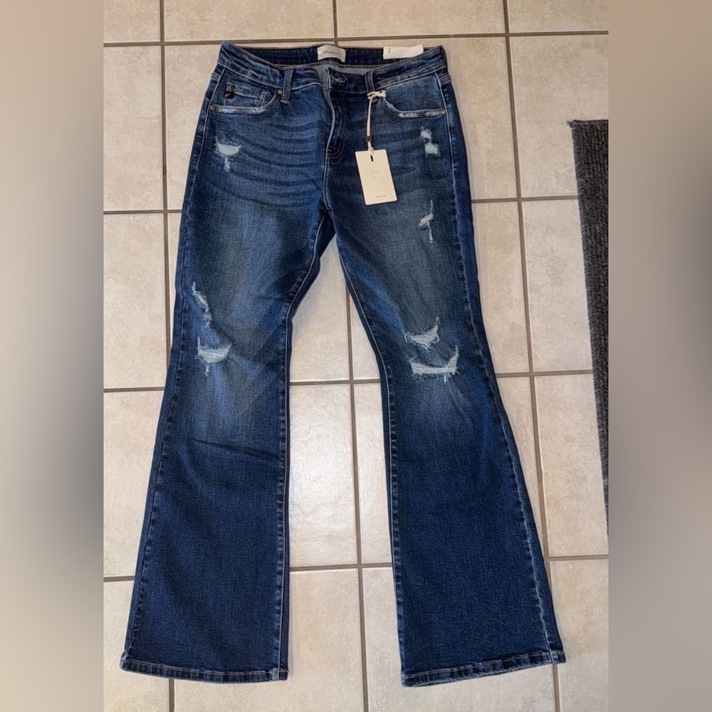 New with tags KanCan jeans